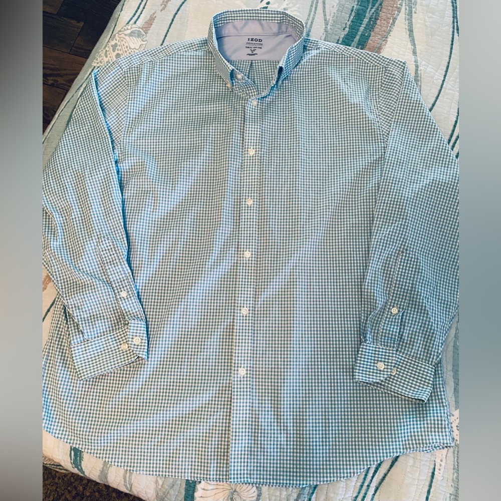 Izod Men's Blue and White Checkered Button Down Shirt
